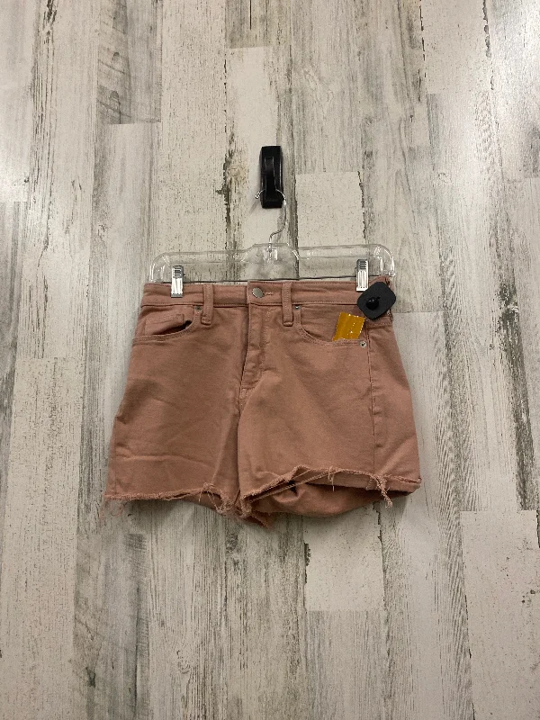 Shorts By Universal Thread  Size: 2