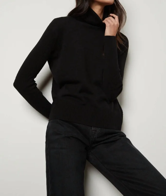 Turtleneck Sweater In Black